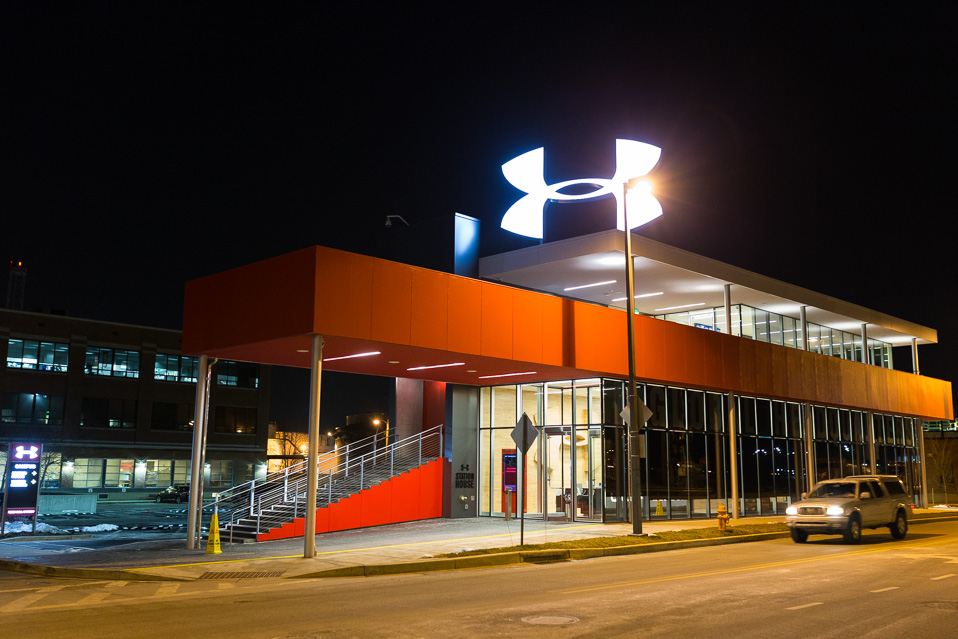 camión imponer Plata Under Armour Corporate Office Headquarters & Customer Service Info