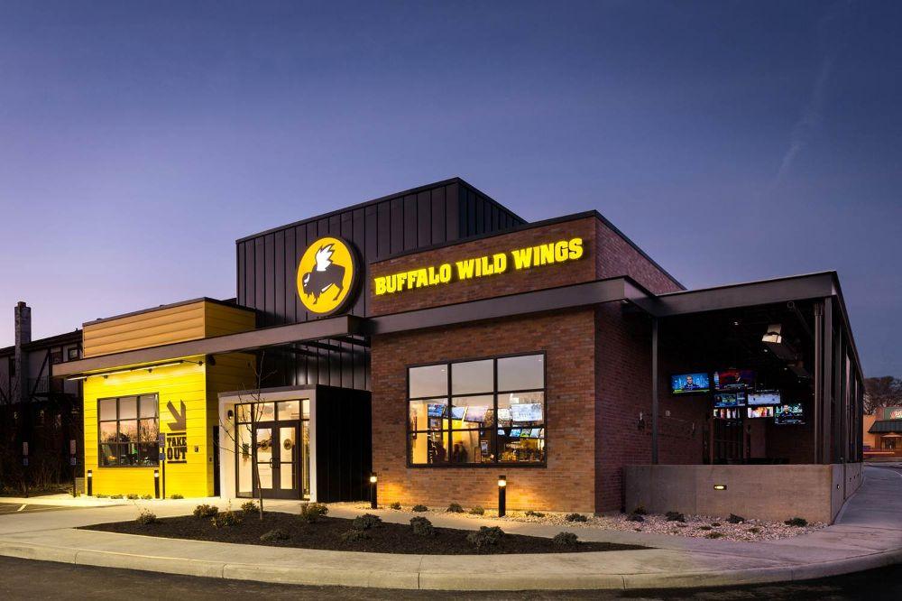 Buffalo Wild Wings customer service contact numbers